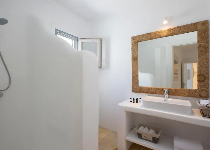 Villa Casadei Pool 4-bdr Sea View 'anemos' & 'petra' With Nighttime Security Guard