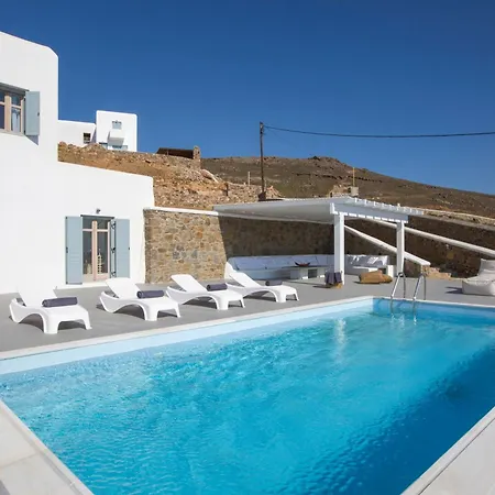 Casadei Pool 4-bdr Sea View 'anemos' & 'petra' With Nighttime Security Guard Willa *