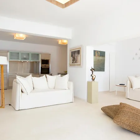 Casadei Pool 4-bdr Sea View 'anemos' & 'petra' With Nighttime Security Guard Willa *