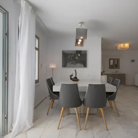 Villa Casadei Pool 4-bdr Sea View 'anemos' & 'petra' With Nighttime Security Guard *