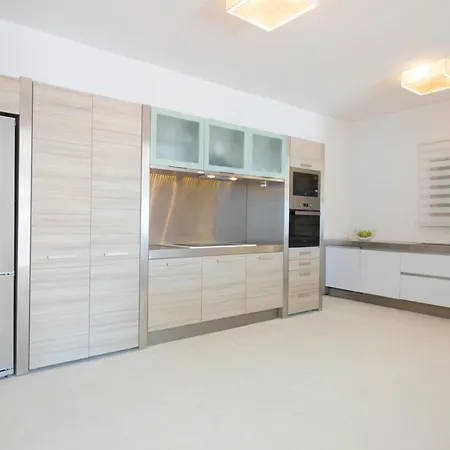 Villa Casadei Pool 4-bdr Sea View 'anemos' & 'petra' With Nighttime Security Guard *