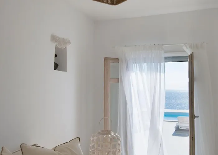 Casadei Pool 4-bdr Sea View 'anemos' & 'petra' With Nighttime Security Guard וילה