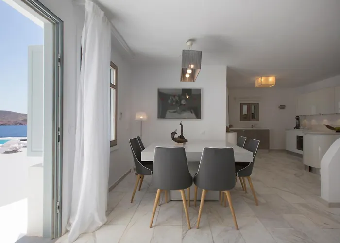 Villa Casadei Pool 4-bdr Sea View 'anemos' & 'petra' With Nighttime Security Guard *