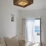 Casadei Pool 4-bdr Sea View 'anemos' & 'petra' With Nighttime Security Guard فيلة
